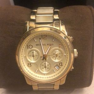 Michael kors gold watch